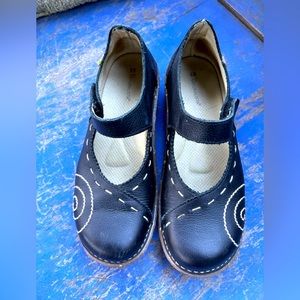 El Naturalista shoes